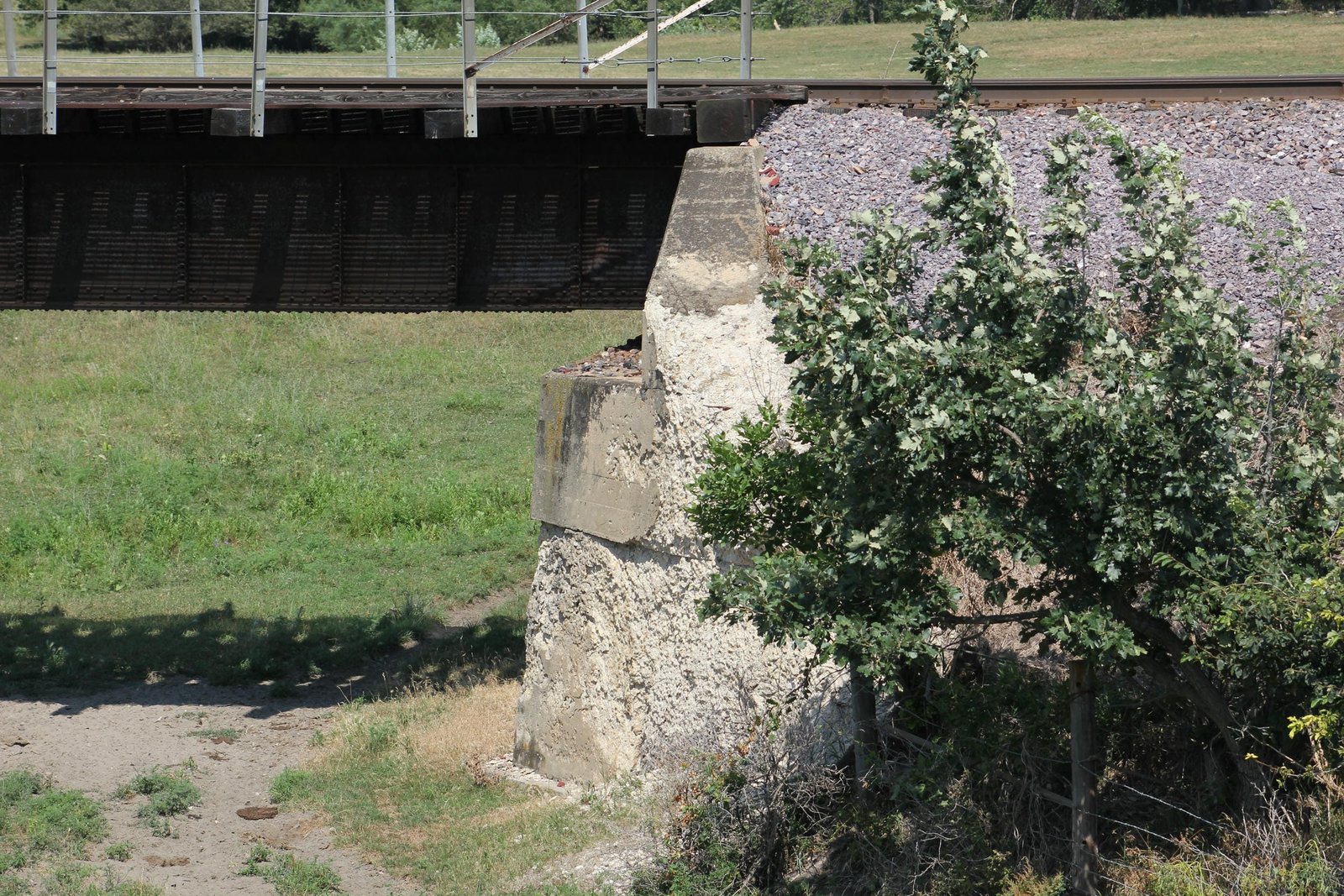 South abutment